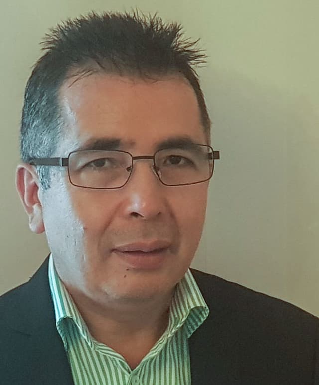 Kurbanali Alimi, Licensed Dentist & Founder